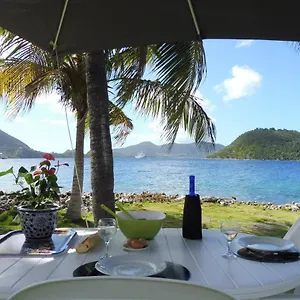  Hébergement de vacances Anolis Face A La A 2 Min De La Plage. Guadeloupe